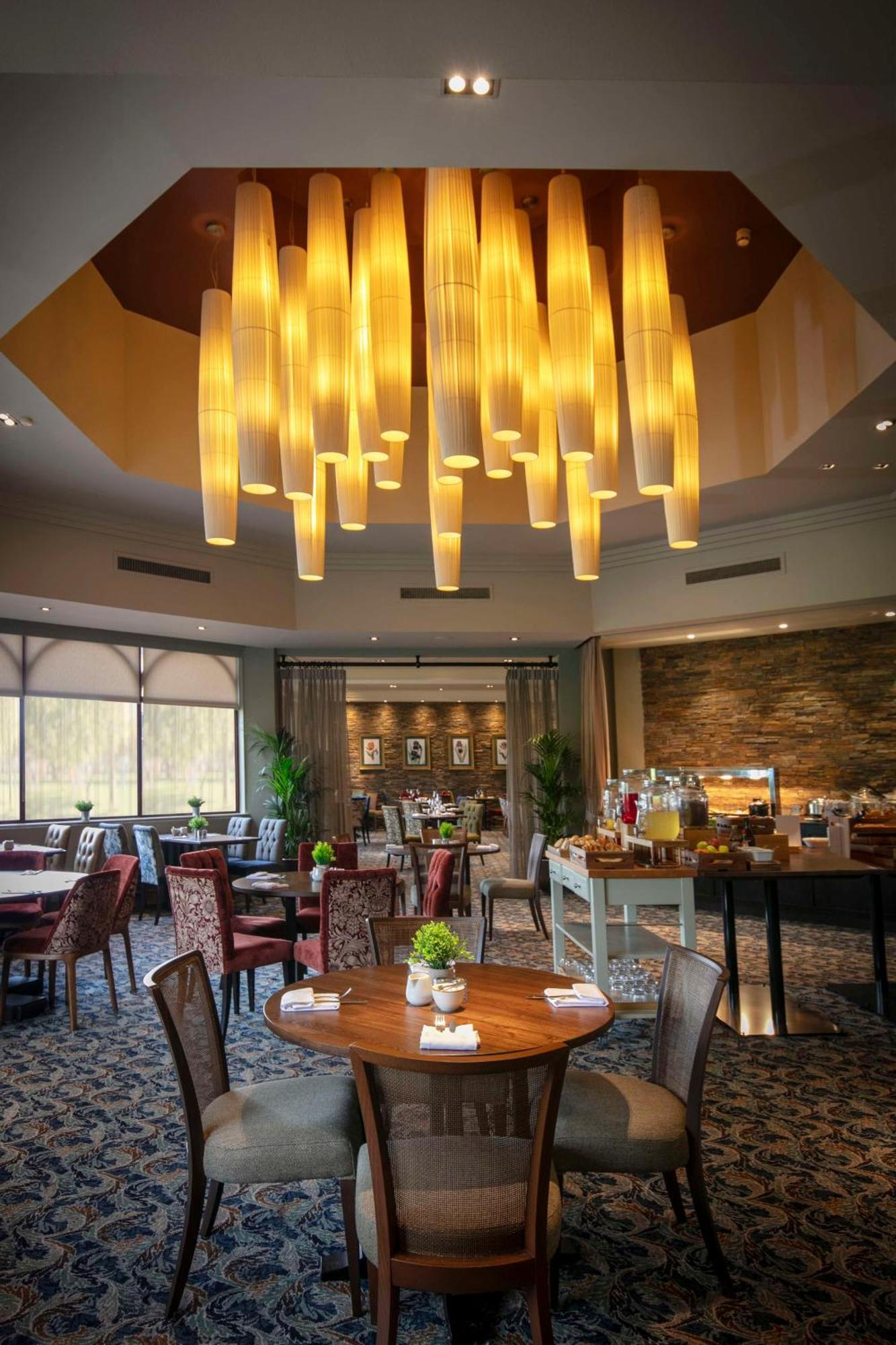 Glasgow Westerwood Hotel, Spa & Golf Resort Cumbernauld Exterior foto