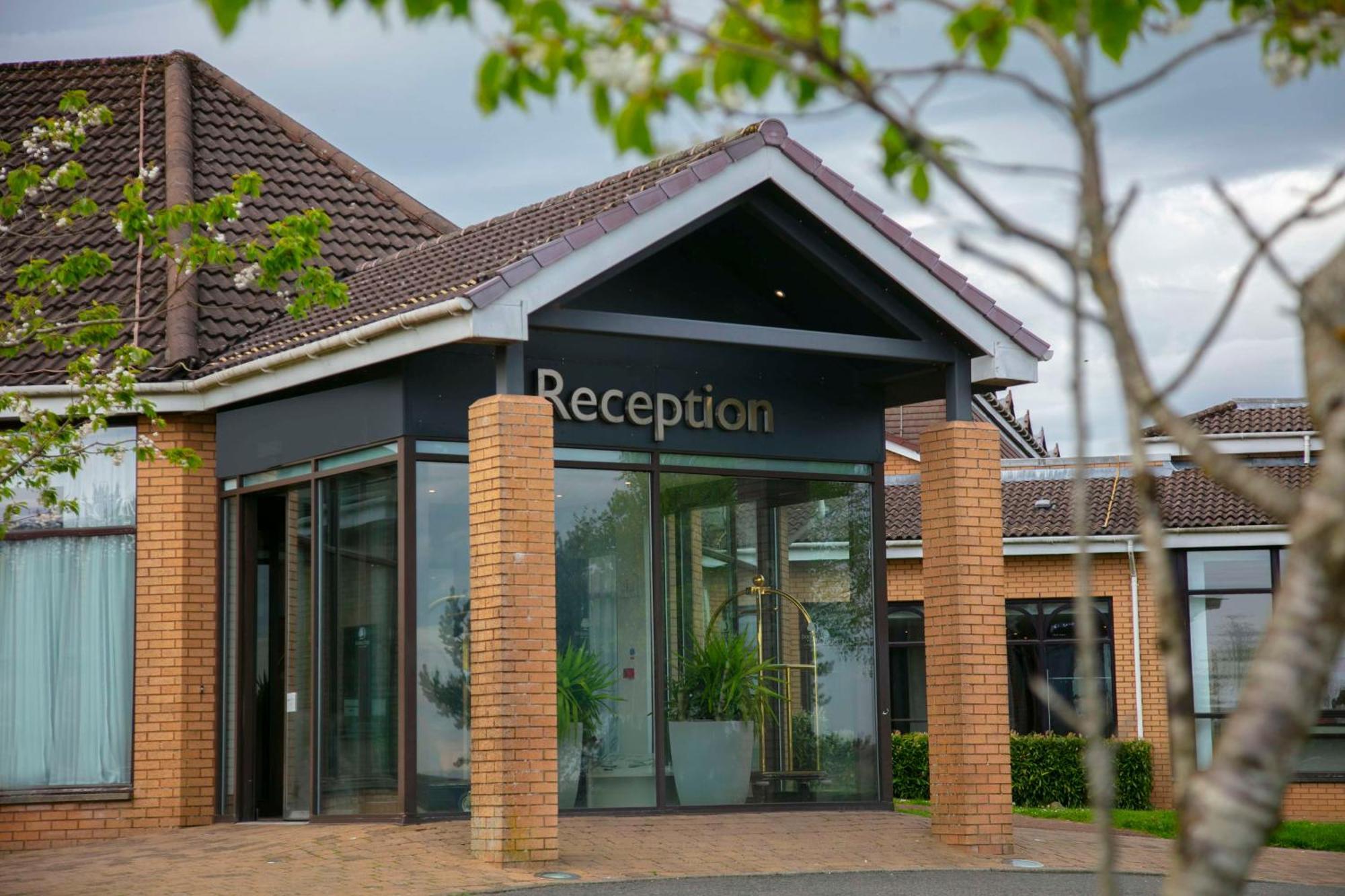 Glasgow Westerwood Hotel, Spa & Golf Resort Cumbernauld Exterior foto