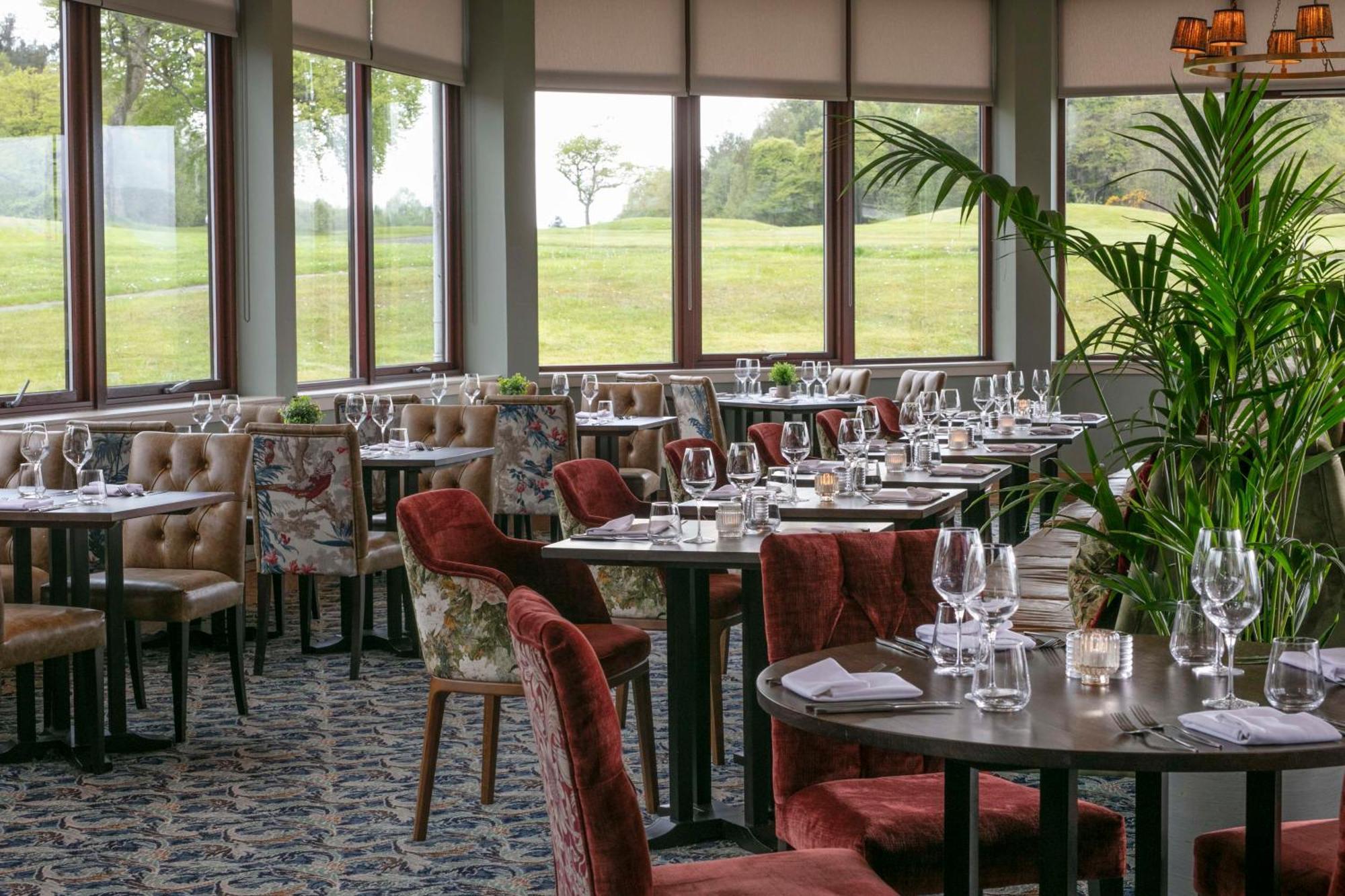 Glasgow Westerwood Hotel, Spa & Golf Resort Cumbernauld Exterior foto